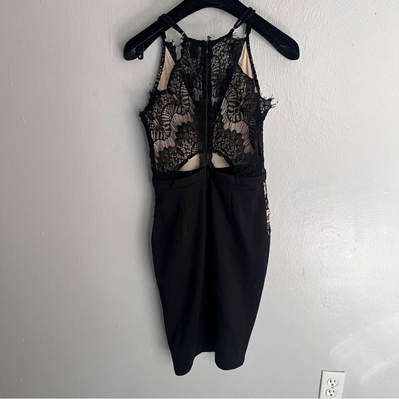 Lace Plunge Mini Dress Black/Cream Small - Picture 8 of 12